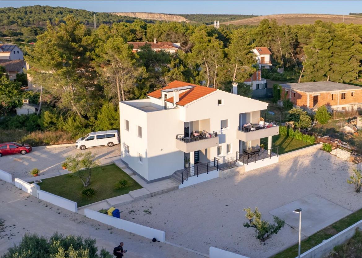 Luxury Apartments Leonika Бибинье Экстерьер фото