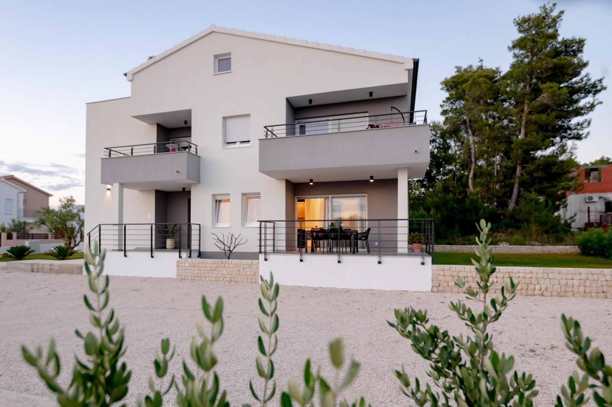 Luxury Apartments Leonika Бибинье Экстерьер фото