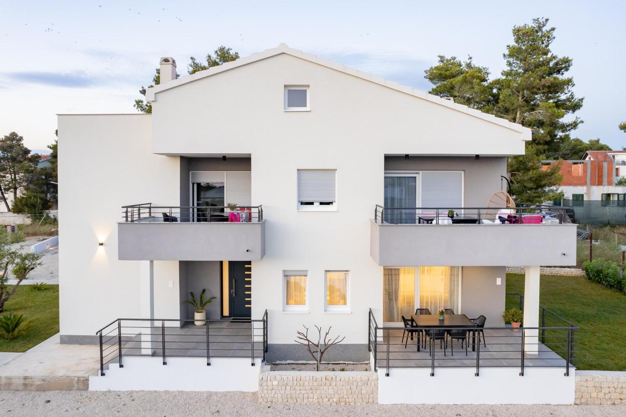 Luxury Apartments Leonika Бибинье Экстерьер фото