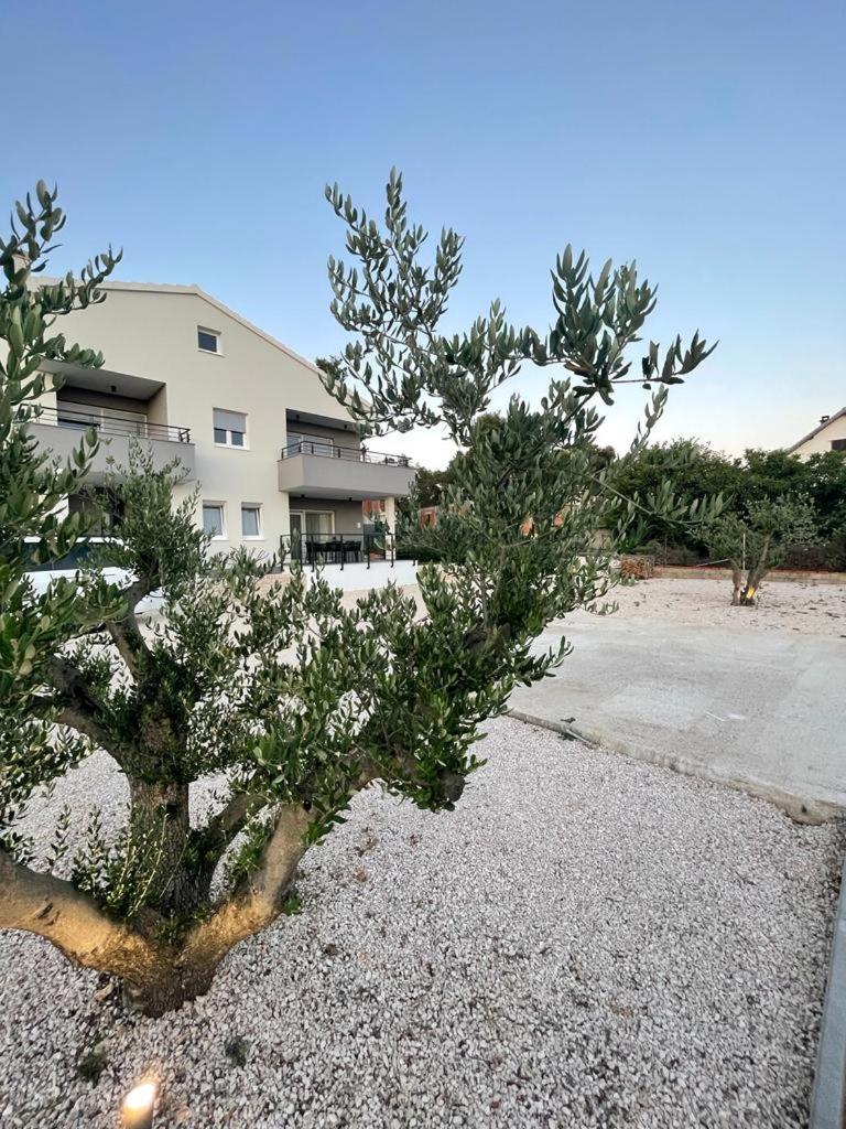 Luxury Apartments Leonika Бибинье Экстерьер фото